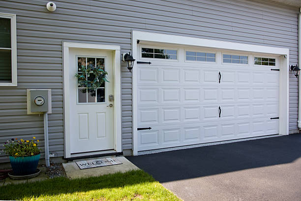 24/7 Emergency Garage Door Panel Replacement experts in Merryville, LA